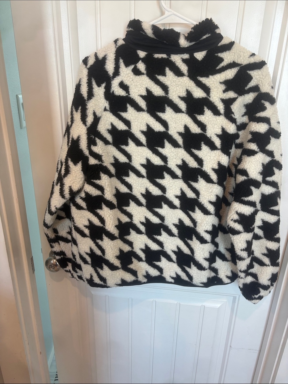 Women's Black & White Houndstooth Teddy Jacket - Picture 2 of 3